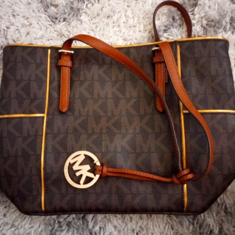 Authentic Michael Kors purse